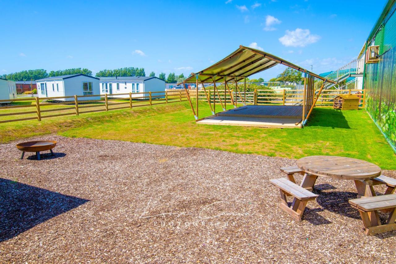 River Lodge Platinum Plus Holiday Home With River Views, Free Wifi & Netflix Camber Exterior photo