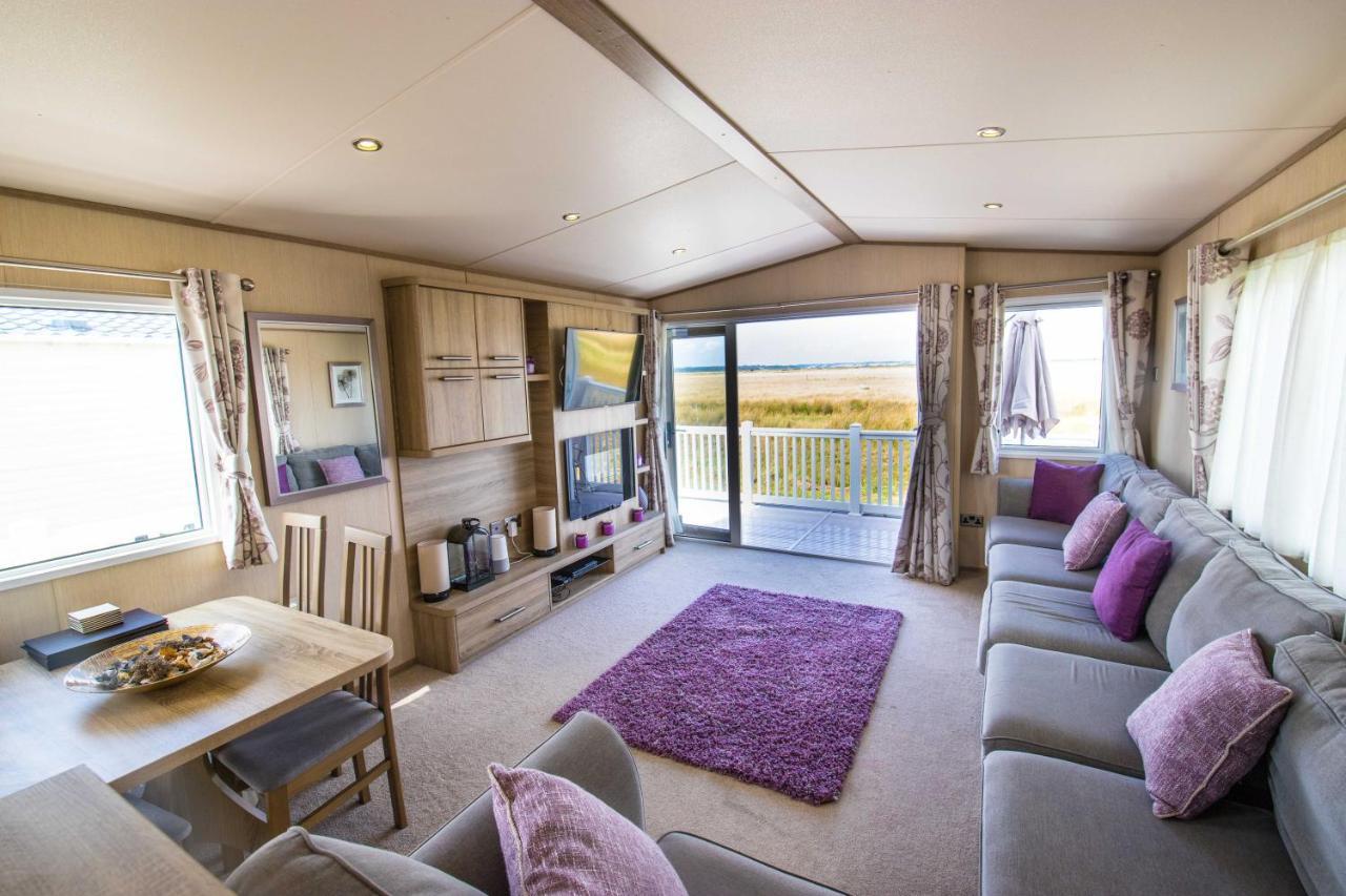 River Lodge Platinum Plus Holiday Home With River Views, Free Wifi & Netflix Camber Exterior photo